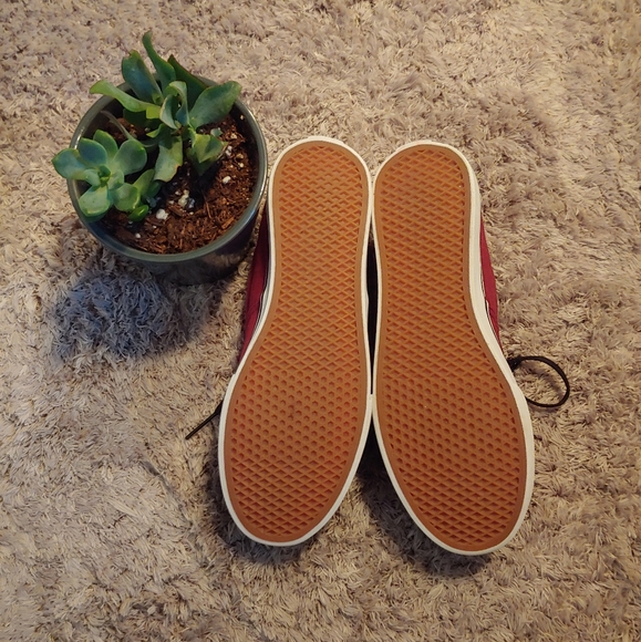 VANS - Picture 7 of 9